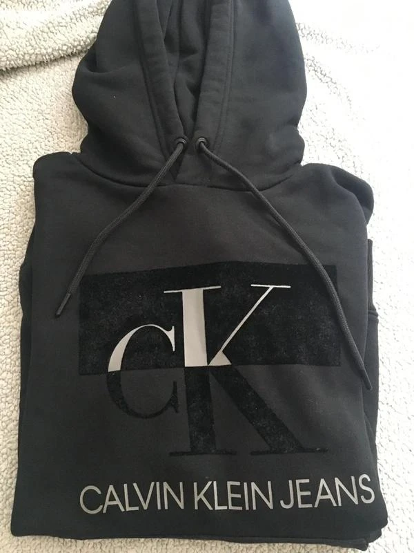 Sweat Calvin Klein taille M